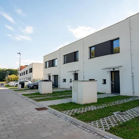 3 Bed Modern Family House In Holiday home *