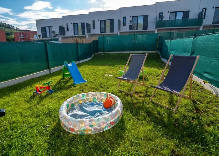 Semesterbostad 3 Bed Modern Family House In *
